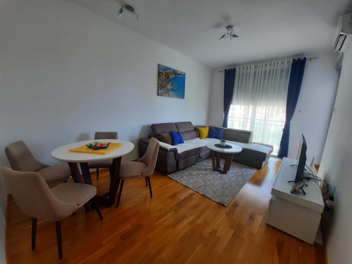 Lux Apartment Talija Budva Luaran gambar